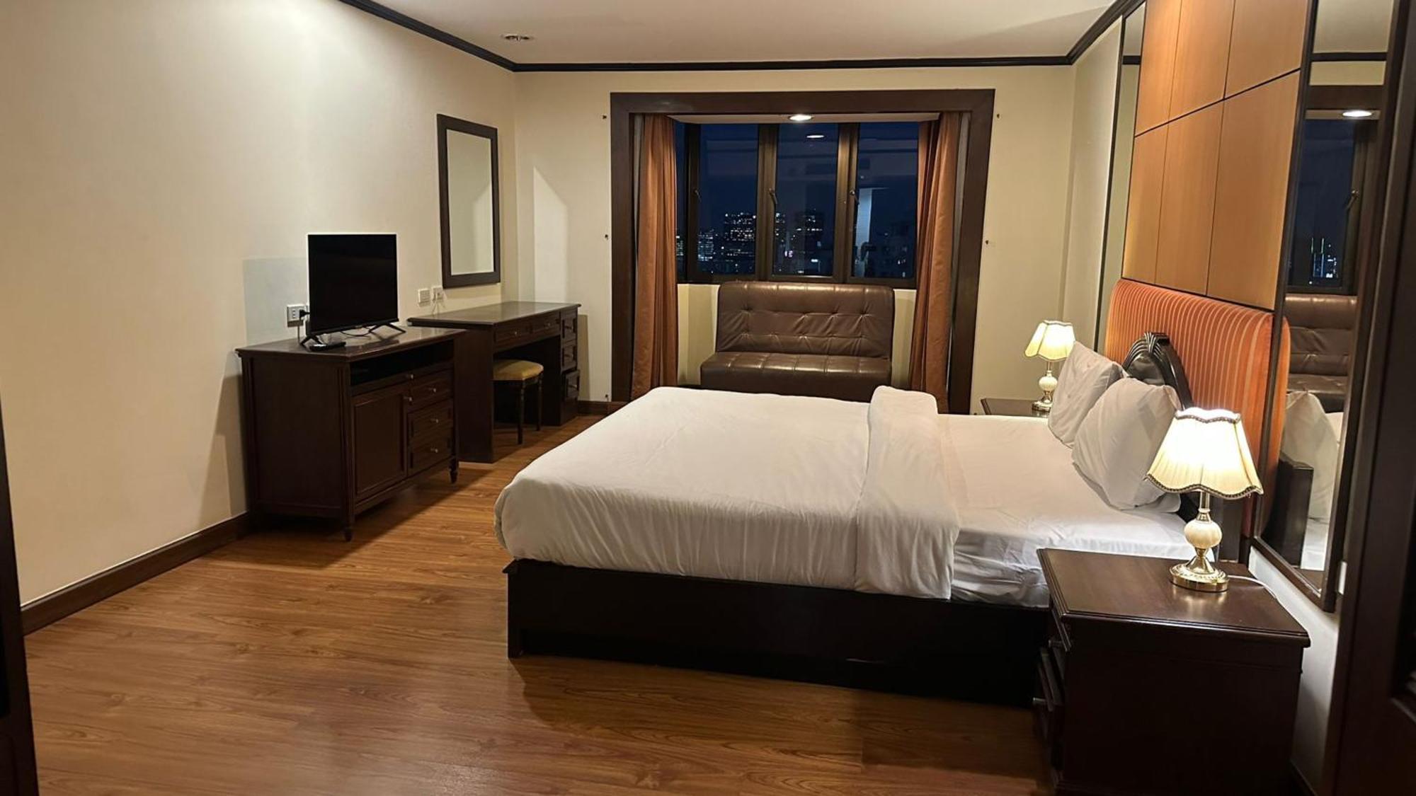 Omni Tower Sukhumvit Soi 4 Direct Leilighet Bangkok Eksteriør bilde