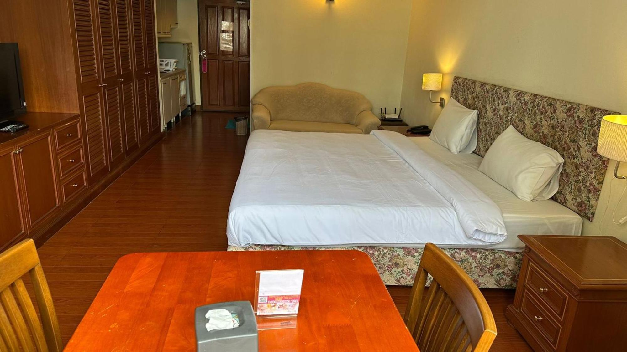 Omni Tower Sukhumvit Soi 4 Direct Leilighet Bangkok Eksteriør bilde