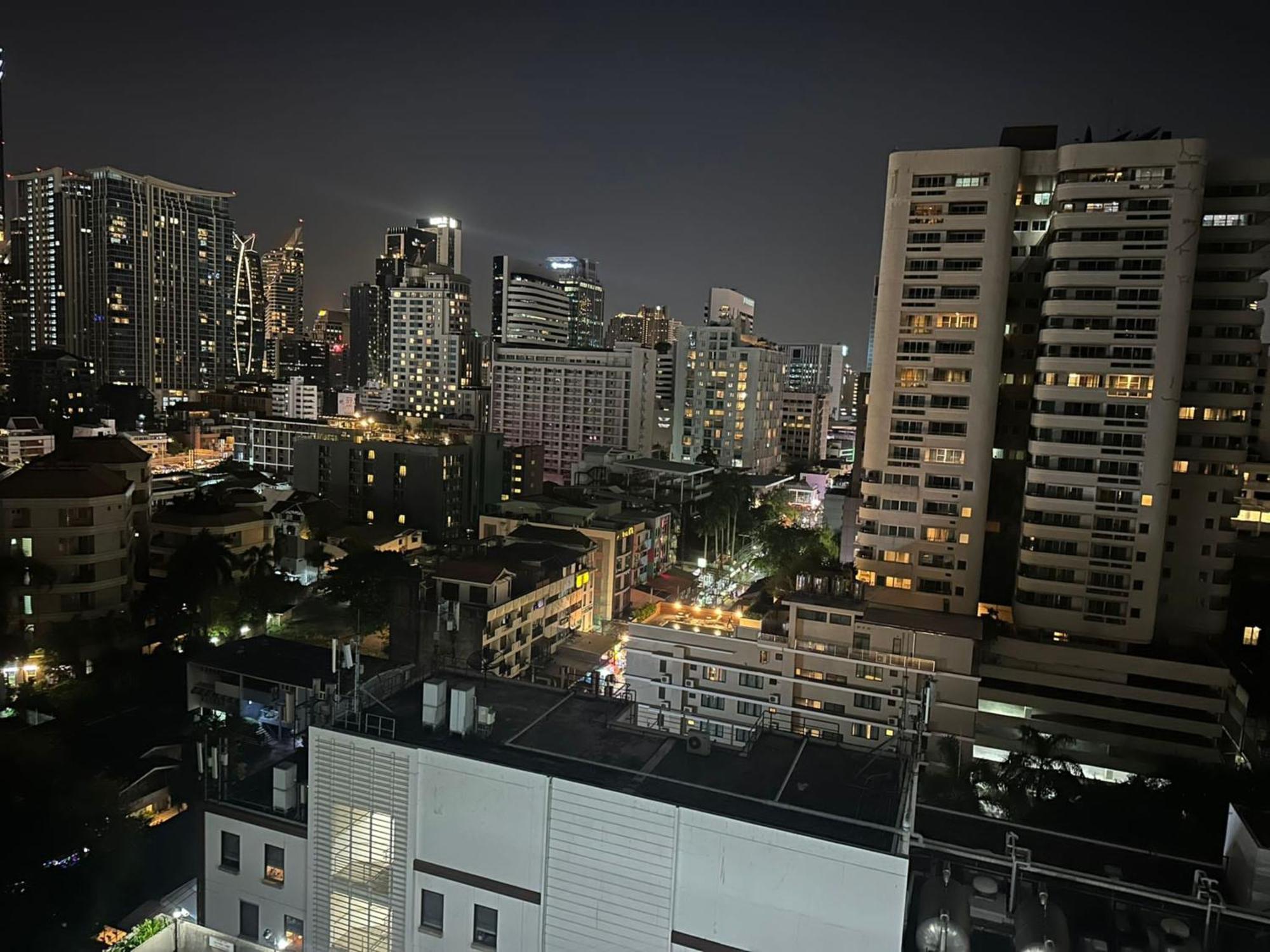 Omni Tower Sukhumvit Soi 4 Direct Leilighet Bangkok Eksteriør bilde