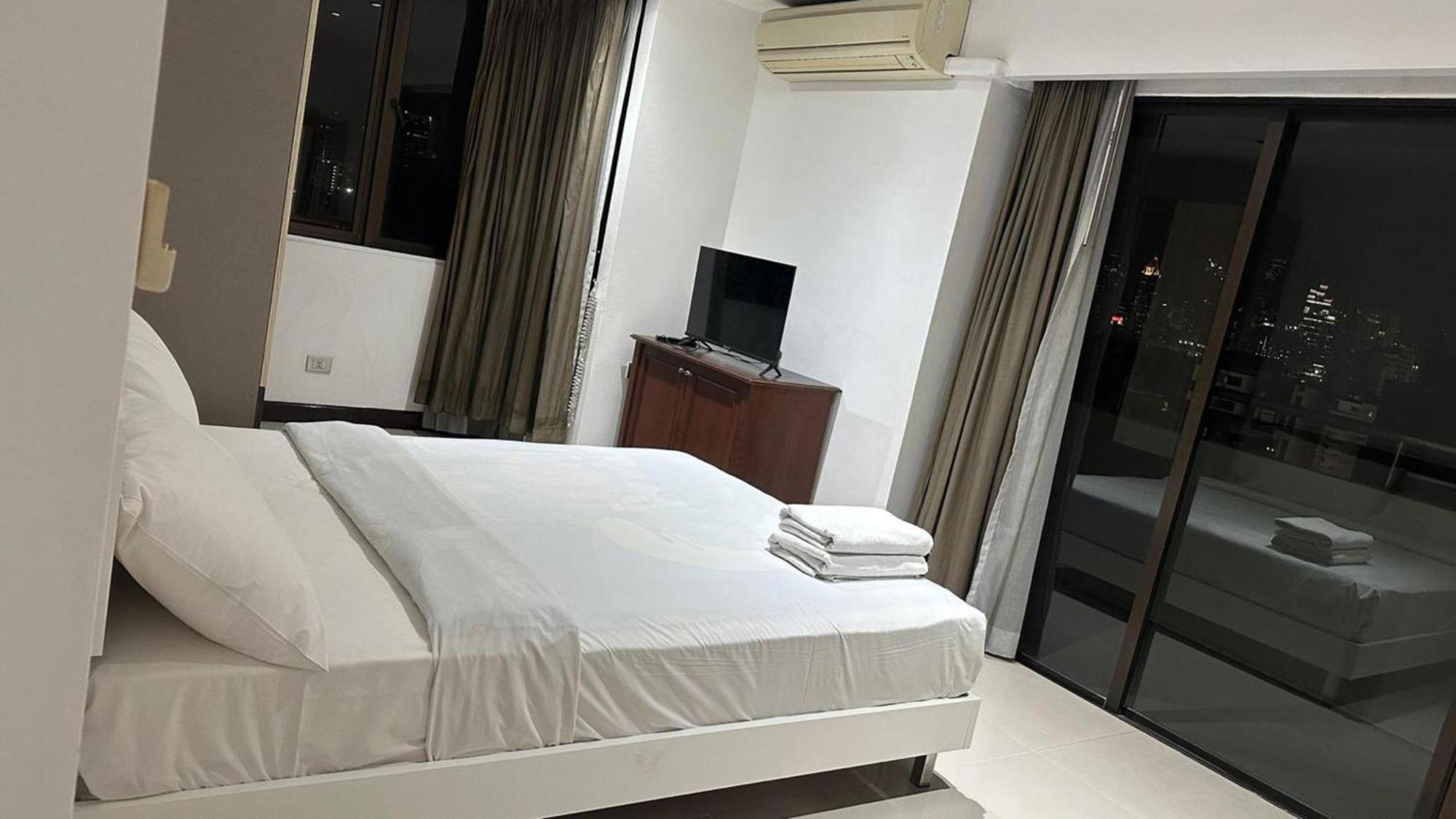 Omni Tower Sukhumvit Soi 4 Direct Leilighet Bangkok Eksteriør bilde