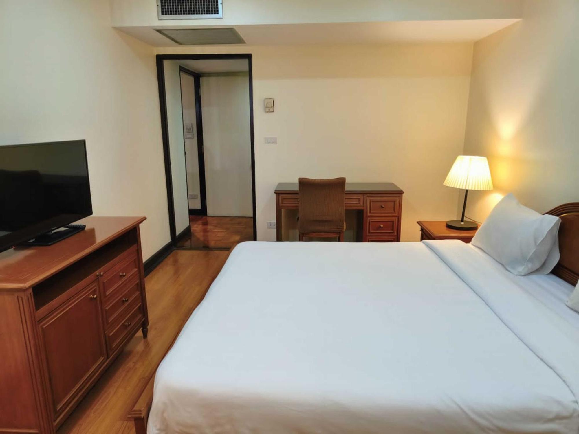 Fully Furnished Omni Tower Apartments Nana - Sukhumvit Soi 4 Bangkok Eksteriør bilde