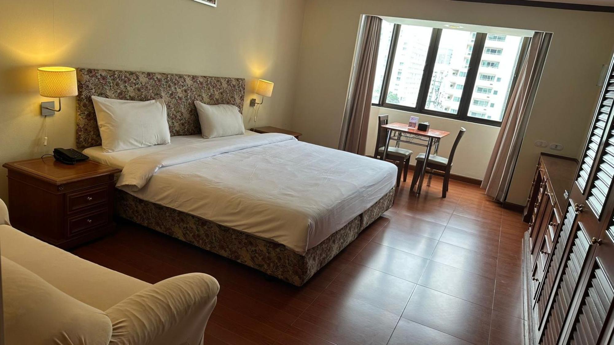Omni Tower Sukhumvit Soi 4 Direct Leilighet Bangkok Eksteriør bilde