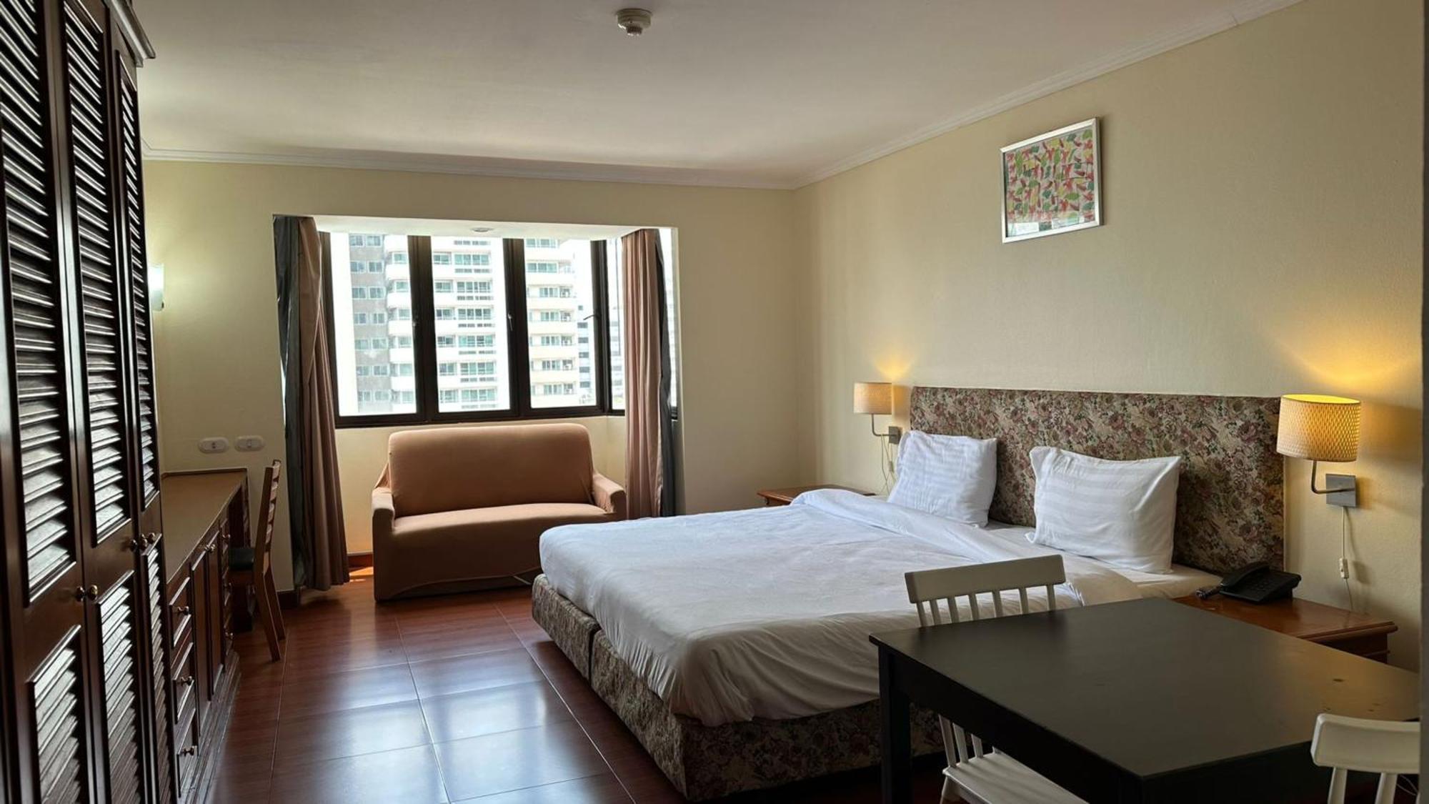 Omni Tower Sukhumvit Soi 4 Direct Leilighet Bangkok Eksteriør bilde