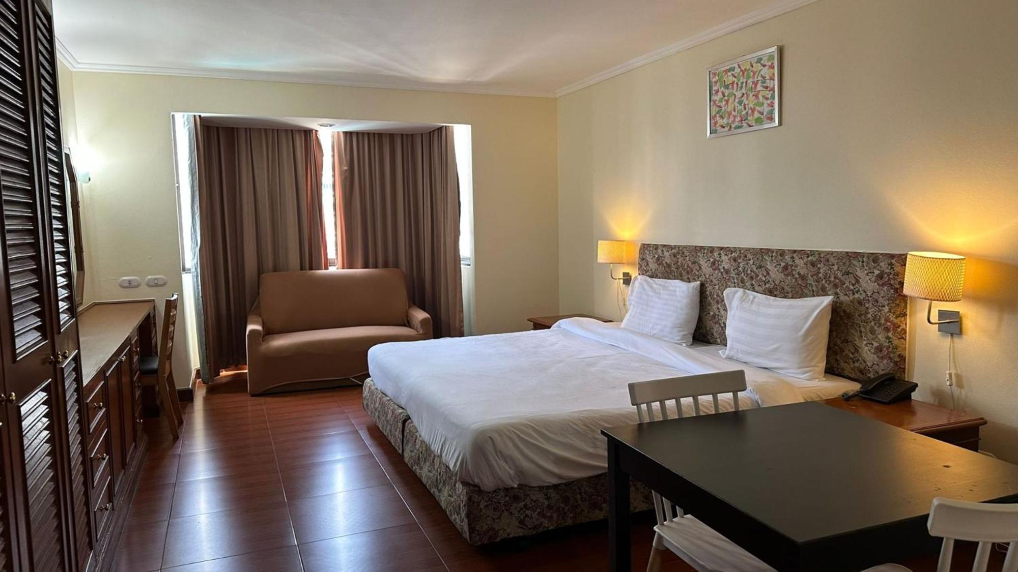 Omni Tower Sukhumvit Soi 4 Direct Leilighet Bangkok Eksteriør bilde
