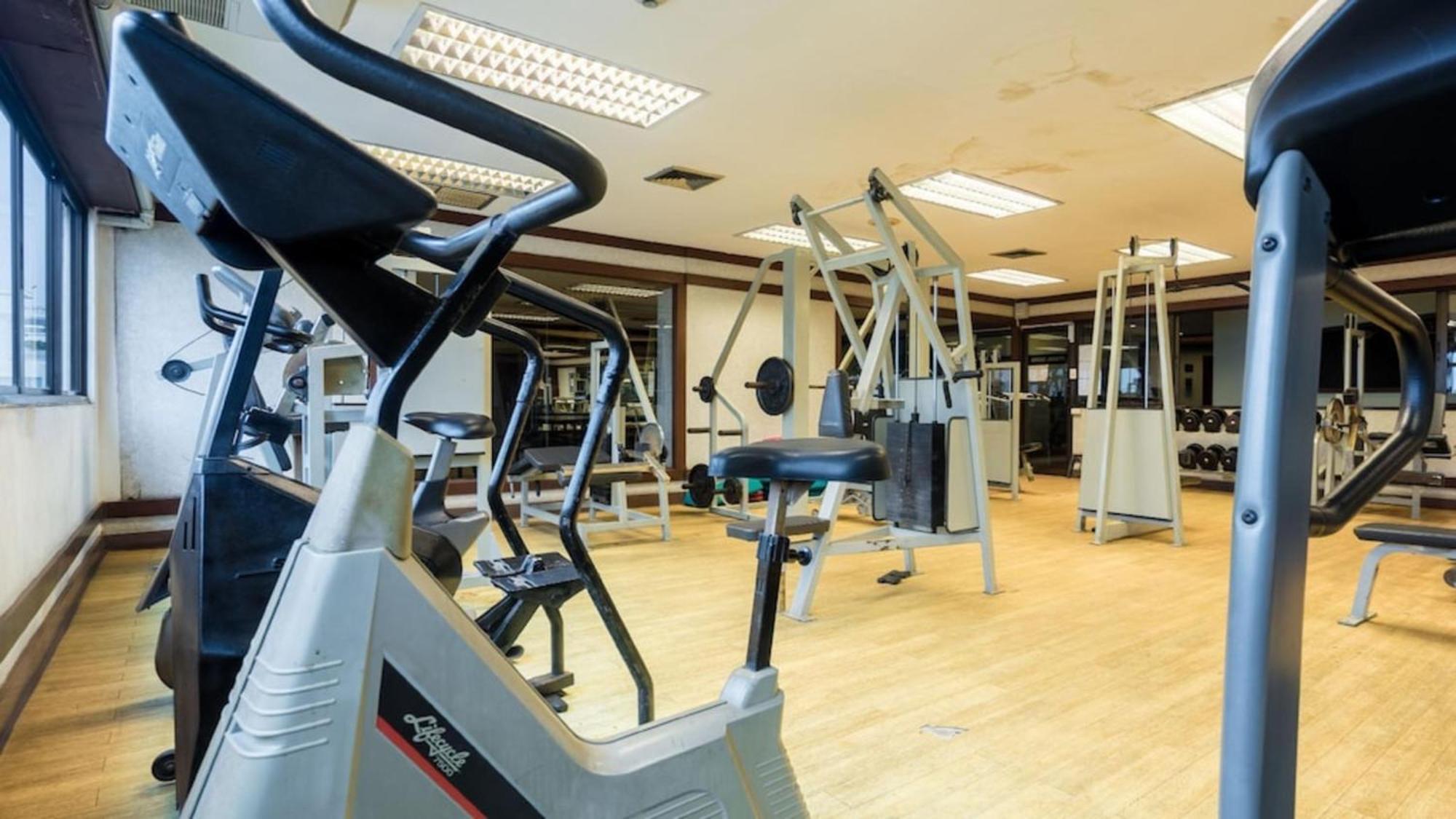 Fully Furnished Omni Tower Apartments Nana - Sukhumvit Soi 4 Bangkok Eksteriør bilde
