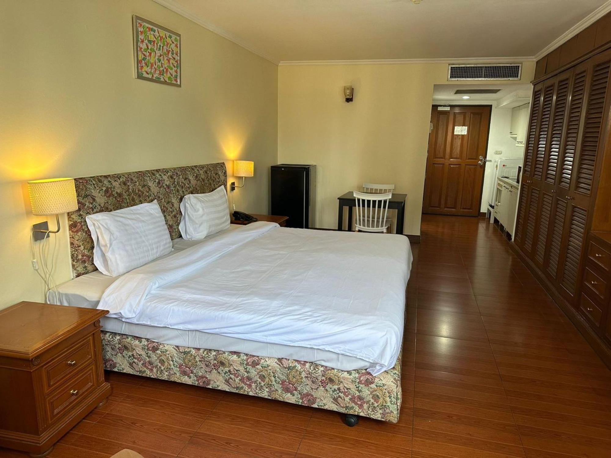 Omni Tower Sukhumvit Soi 4 Direct Leilighet Bangkok Eksteriør bilde