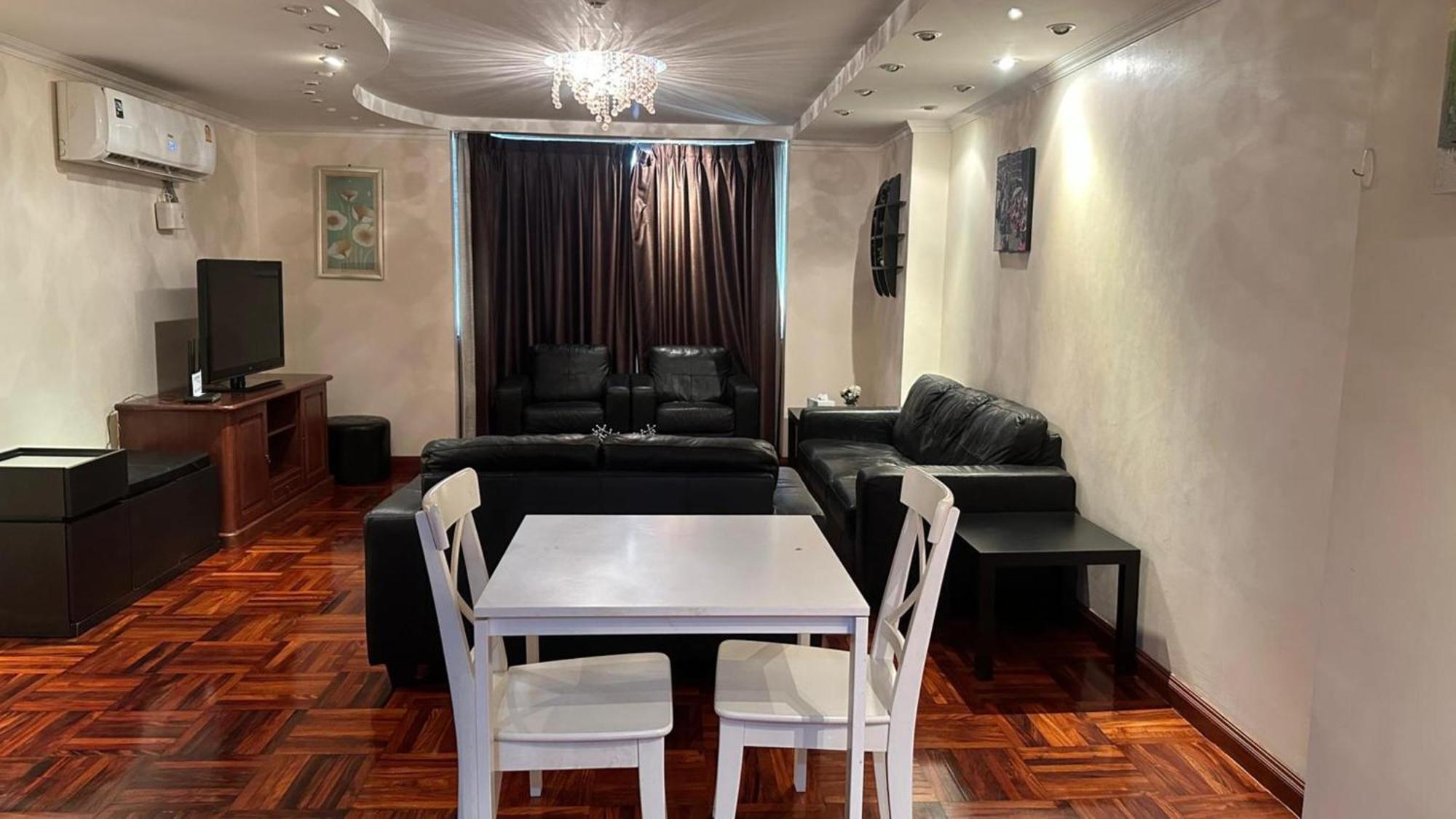 Fully Furnished Omni Tower Apartments Nana - Sukhumvit Soi 4 Bangkok Eksteriør bilde