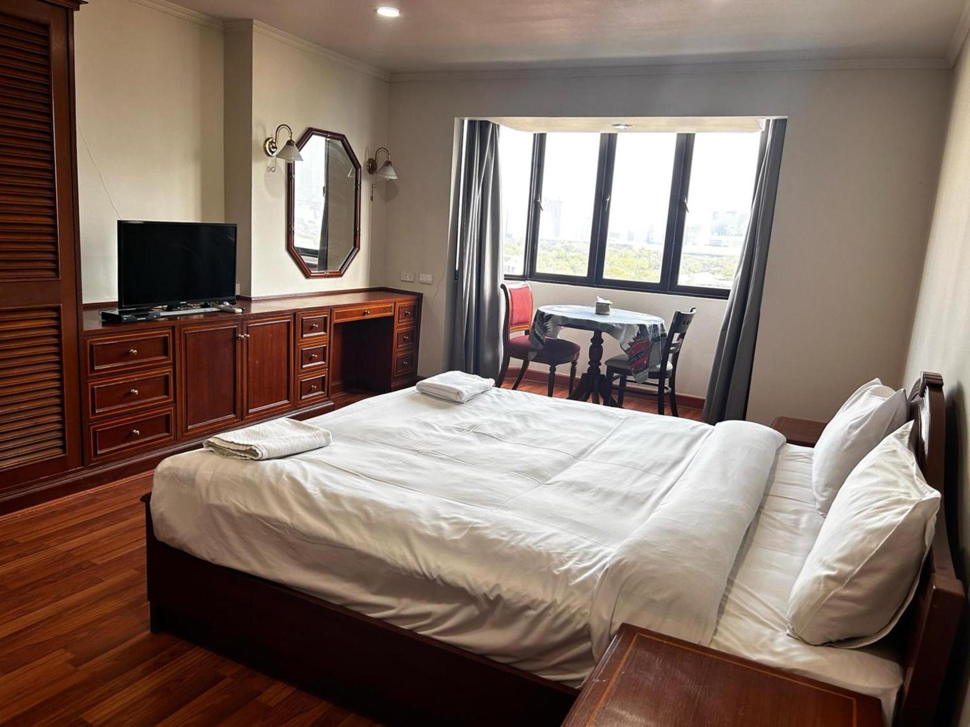 Fully Furnished Omni Tower Apartments Nana - Sukhumvit Soi 4 Bangkok Eksteriør bilde
